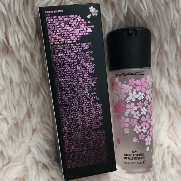 MAC Cosmetics Fix+ Setting Spray - Cherry Blossom Edition - Picture 3 of 4